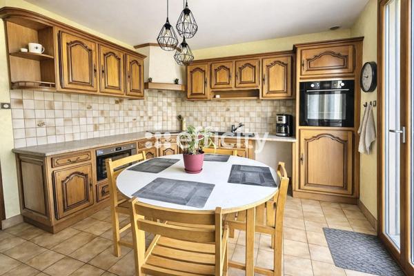 Maison 8 pièces - 140 m²