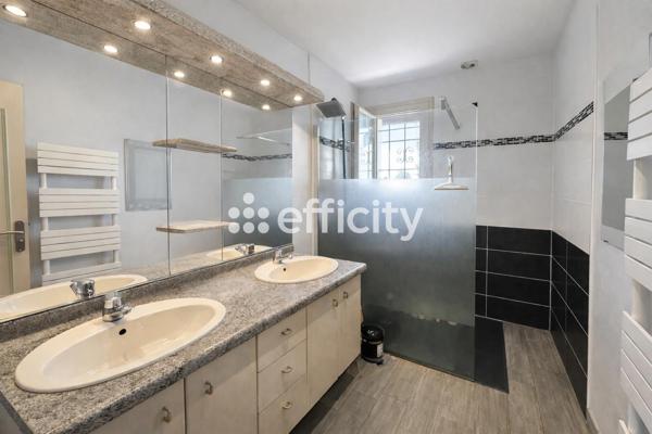 Maison 8 pièces - 140 m²