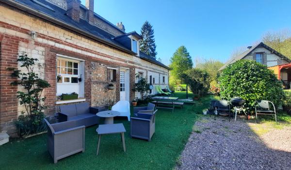 Maison 8 pièces - 400 m²