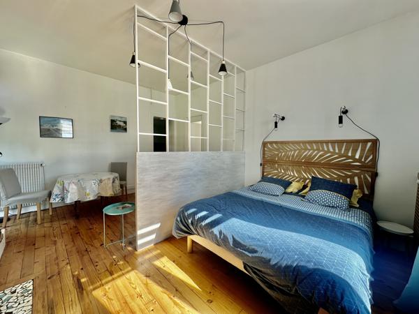 Maison 8 pièces - 400 m²