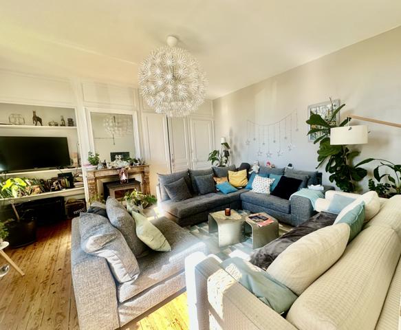 Maison 8 pièces - 400 m²