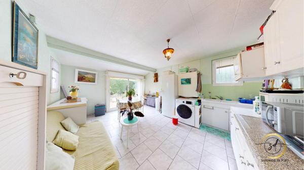 Cuxac D'Aude maison T5  111 m2 + dépendance  T2  de  66 m2 env sur terrain  clos et arboré de 1413 m2 avec piscine