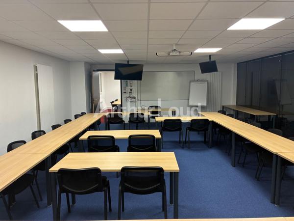 Bureaux à louer divisibles - Visibilité stratégique et accès optimisé - Lille centre