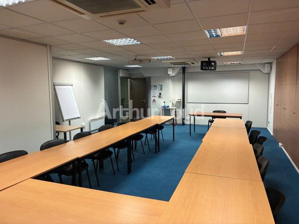Bureaux à louer divisibles - Visibilité stratégique et accès optimisé - Lille centre