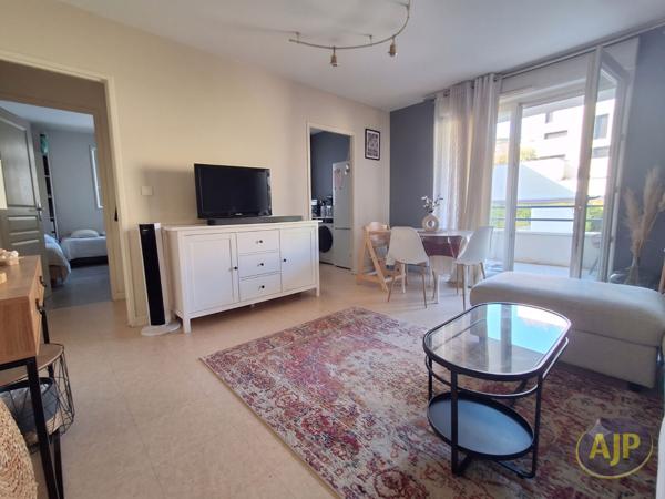 Appartement à louer Nantes : 2 pièces, 47m² avec 1 chambre(s) à 706€ - AJP Immobilier Nantes Ouest