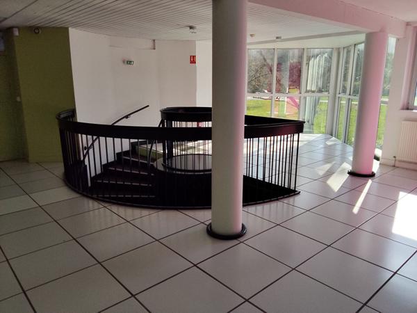À LOUER - IMMEUBLE DE BUREAUX & ACTIVITÉ - 680 m²