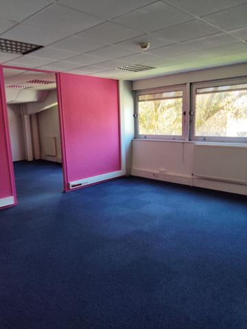 À LOUER - IMMEUBLE DE BUREAUX & ACTIVITÉ - 680 m²