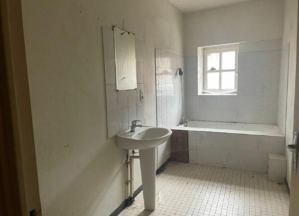 Maison à vendre    4 pièces •  Marle