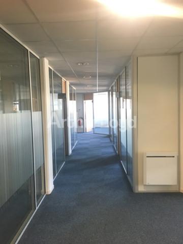 Bureaux à louer à Roubaix - Lumineux, fibrés, avec parkings, en Zone Franche Urbaine (ZFU)