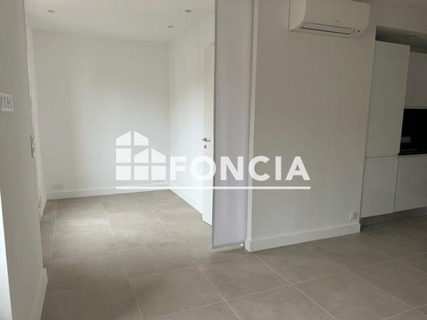 Location Studio 25.1 m² - 51 RUE LAMARTINE Nice 06000