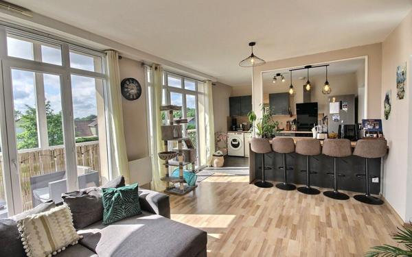 Appartement à vendre    4 pièces • 77,30 m2 Serres-Castet