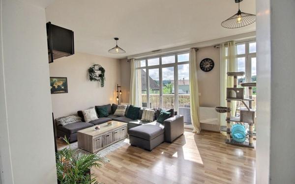 Appartement à vendre    4 pièces • 77,30 m2 Serres-Castet