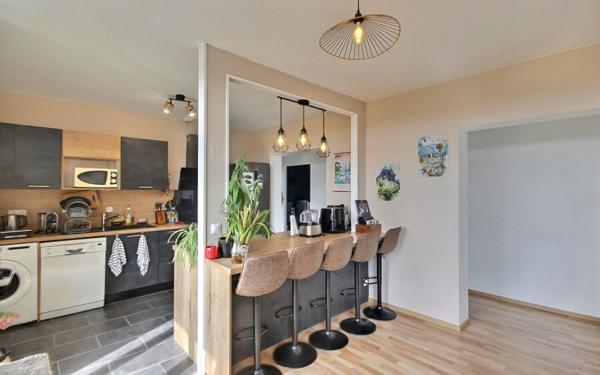 Appartement à vendre    4 pièces • 77,30 m2 Serres-Castet