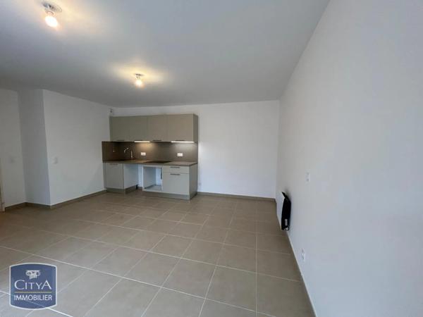 Appartement à louer 3 pièces 61.77m²