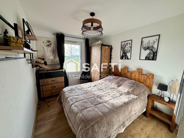 Appartement T3 d'environ 65 m² avec deux balcons, garage fermé, piscine et salle de sport !