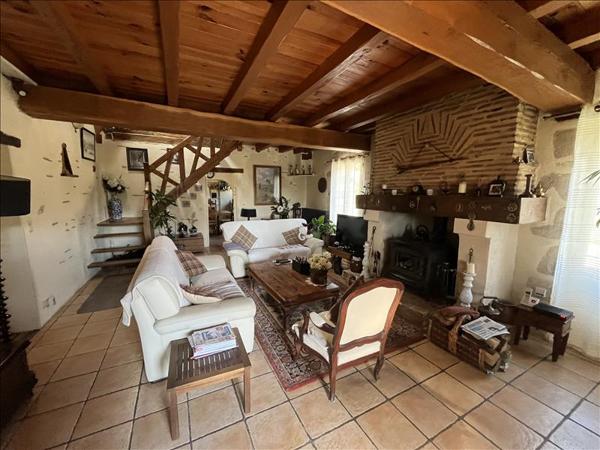 Maison à vendre |  Gardonne |  6 pièces | 240 m²