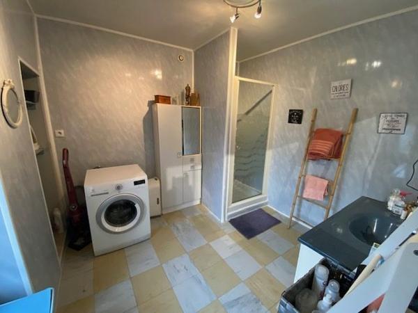 Maison mitoyenne 2 côtés Mamers 92 m²