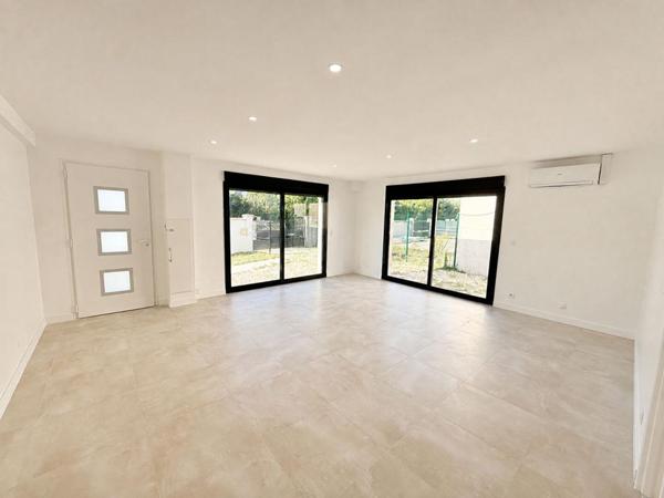 Maison à Sens, 6 pièces 100 m2 de plain-pied rénovée, 4 chambres, DPE B