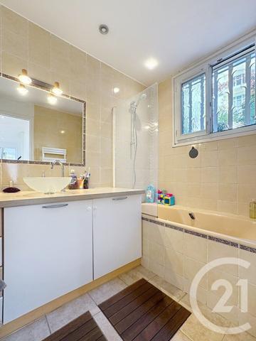 Appartement F3 à vendre  3 pièces - 70 m2 LE CANNET - 06