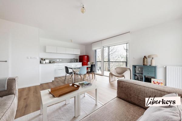 Appartement T3 contemporain avec balcon, garage et résidence sécurisée – Vannes