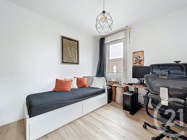 Appartement F4 à vendre  4 pièces - 76,50 m2 VITRY SUR SEINE - 94