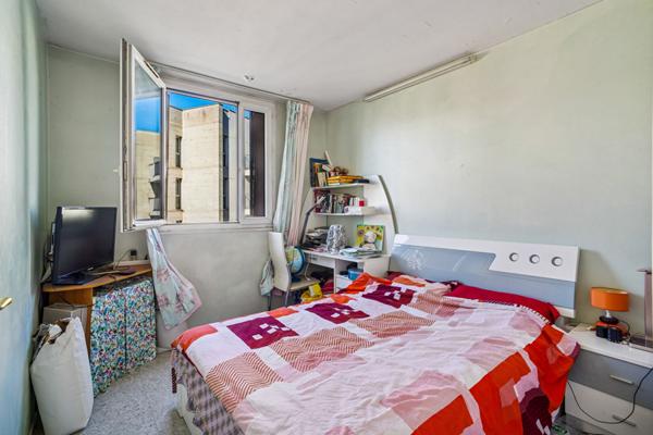 Appartement 3 pièces - ROMAINVILLE CENTRE