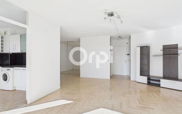 Appartement à vendre    2 pièces • 46,72 m2 Mandelieu-la-Napoule