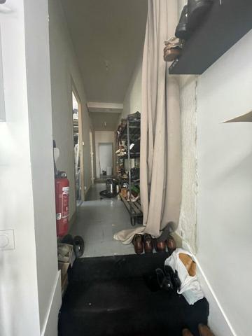 BUREAUX COMMERCIAUX DE 70 M² AVEC VITRINE SUR AXE À TRÈS FORTE VISIBILITÉ