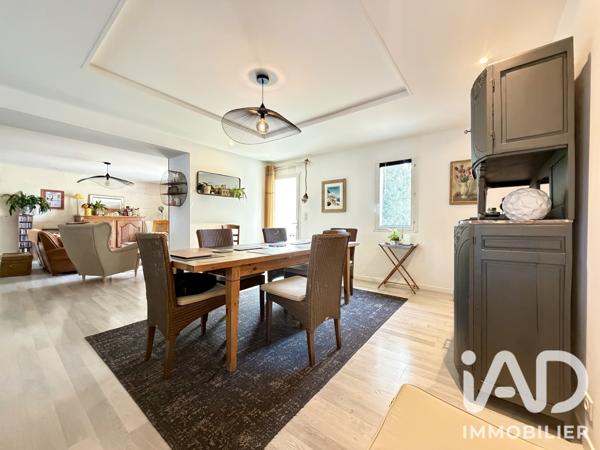 Maison à vendre 7 pièces 176 m² Châteauneuf-sur-Charente