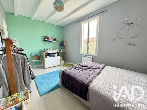 Maison à vendre 7 pièces 176 m² Châteauneuf-sur-Charente