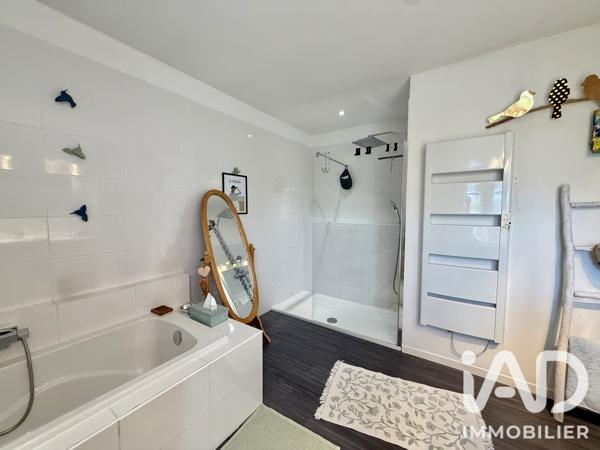 Maison à vendre 7 pièces 176 m² Châteauneuf-sur-Charente