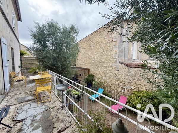 Maison à vendre 7 pièces 176 m² Châteauneuf-sur-Charente