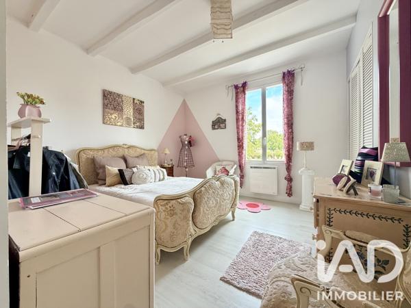 Maison à vendre 7 pièces 176 m² Châteauneuf-sur-Charente