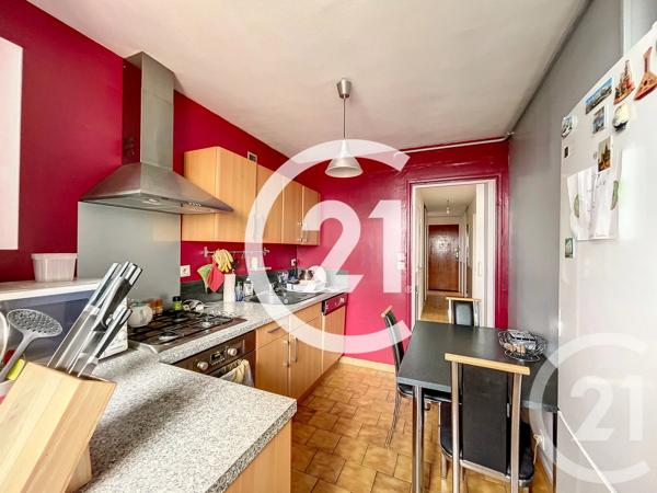 Appartement F4 à vendre  4 pièces - 66,19 m 2   CAEN  - 14