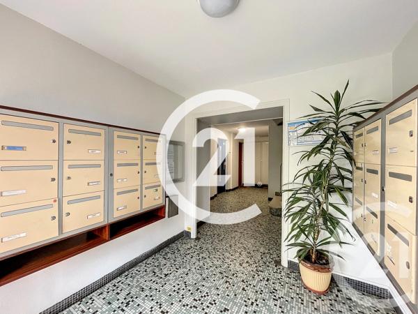 Appartement F4 à vendre  4 pièces - 66,19 m 2   CAEN  - 14