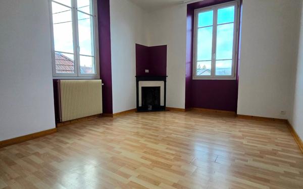 Appartement à vendre    4 pièces • 65 m2 Saint-Laurent-du-Pont