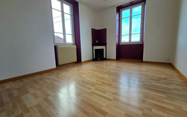 Appartement à vendre    4 pièces • 65 m2 Saint-Laurent-du-Pont