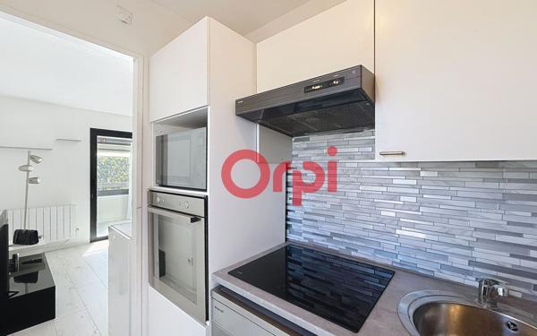 Appartement à vendre    1 pièce • 25,47 m2 Fréjus