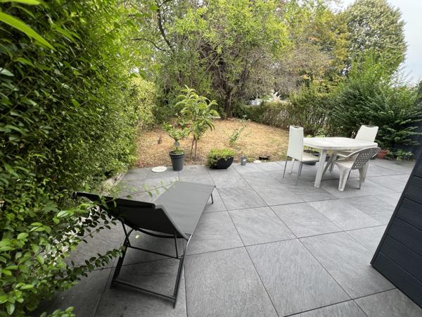Maison
         4 pièces
        - 100 m² Exclusivité 199 000 € *