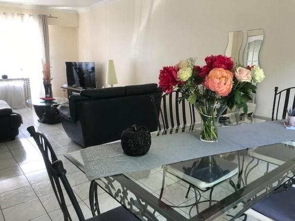 Maison
         4 pièces
        - 100 m² Exclusivité 199 000 € *