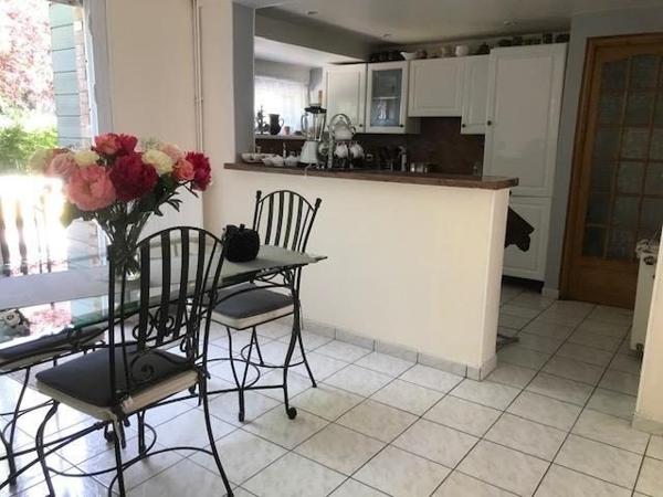 Maison
         4 pièces
        - 100 m² Exclusivité 199 000 € *