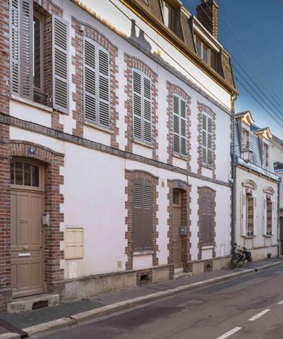 Immeuble à SENS, 89100 - 217m²