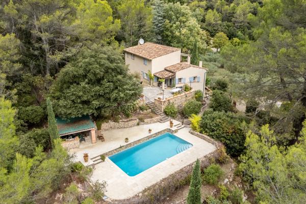 Vente Propriété de luxe Salernes 10 Pièces 427 m²