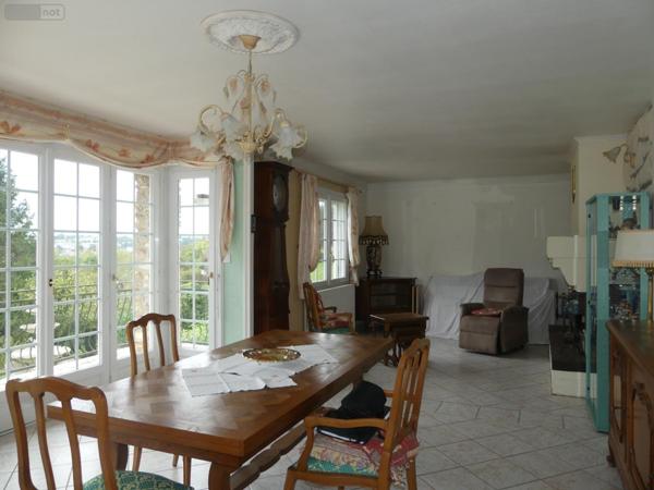 Maison à vendre à Treis-Sants-en-Ouche dans l'Eure (27300), ref : 20D75