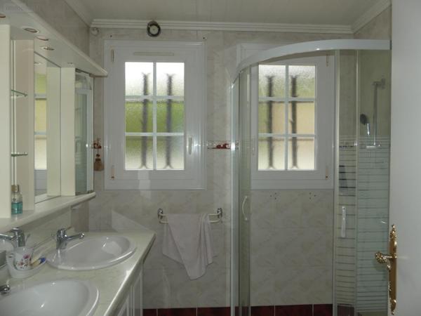 Maison à vendre à Treis-Sants-en-Ouche dans l'Eure (27300), ref : 20D75