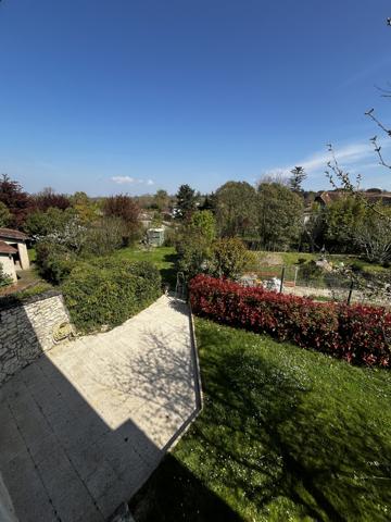 Mauvezin (32120) Maison de Village 240 m² – T6 avec Jardin – Mauvezin Centre (32120)