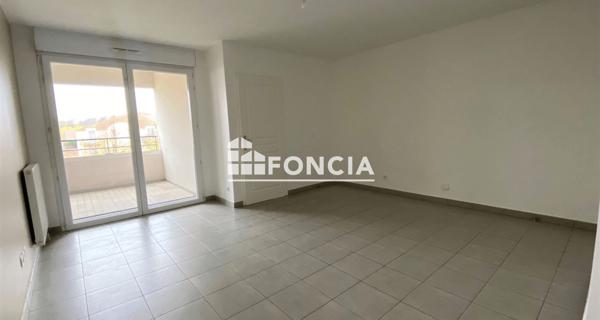 Location Appartement 4 pièces 75.4 m² - Lieusaint 77127