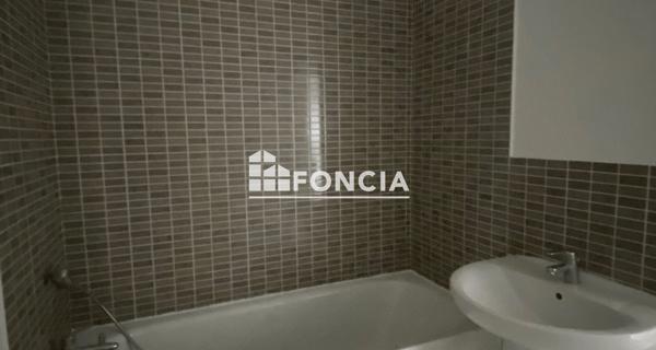 Location Appartement 4 pièces 75.4 m² - Lieusaint 77127