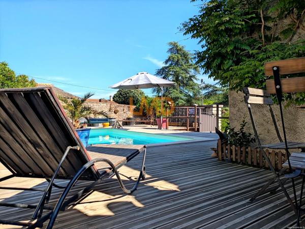 Maison en pierre 7 pièces 150m2, piscine, jardin