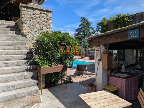 Maison en pierre 7 pièces 150m2, piscine, jardin